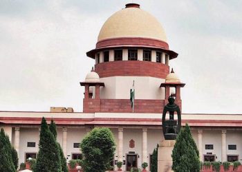 Does employer need to deposit PF in case of all contractual employees?